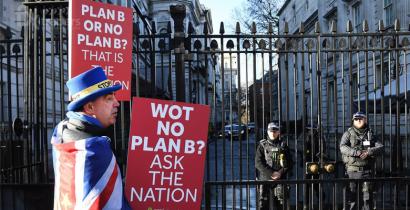 Brexit — детонатор мирового финансового кризиса. Скоро паритет по фунту?